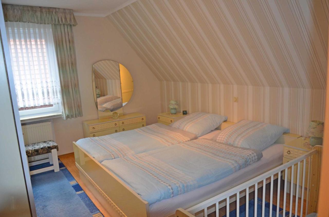 Ferienwohnung Kleinhaus, 95008 Rhauderfehn Екстер'єр фото