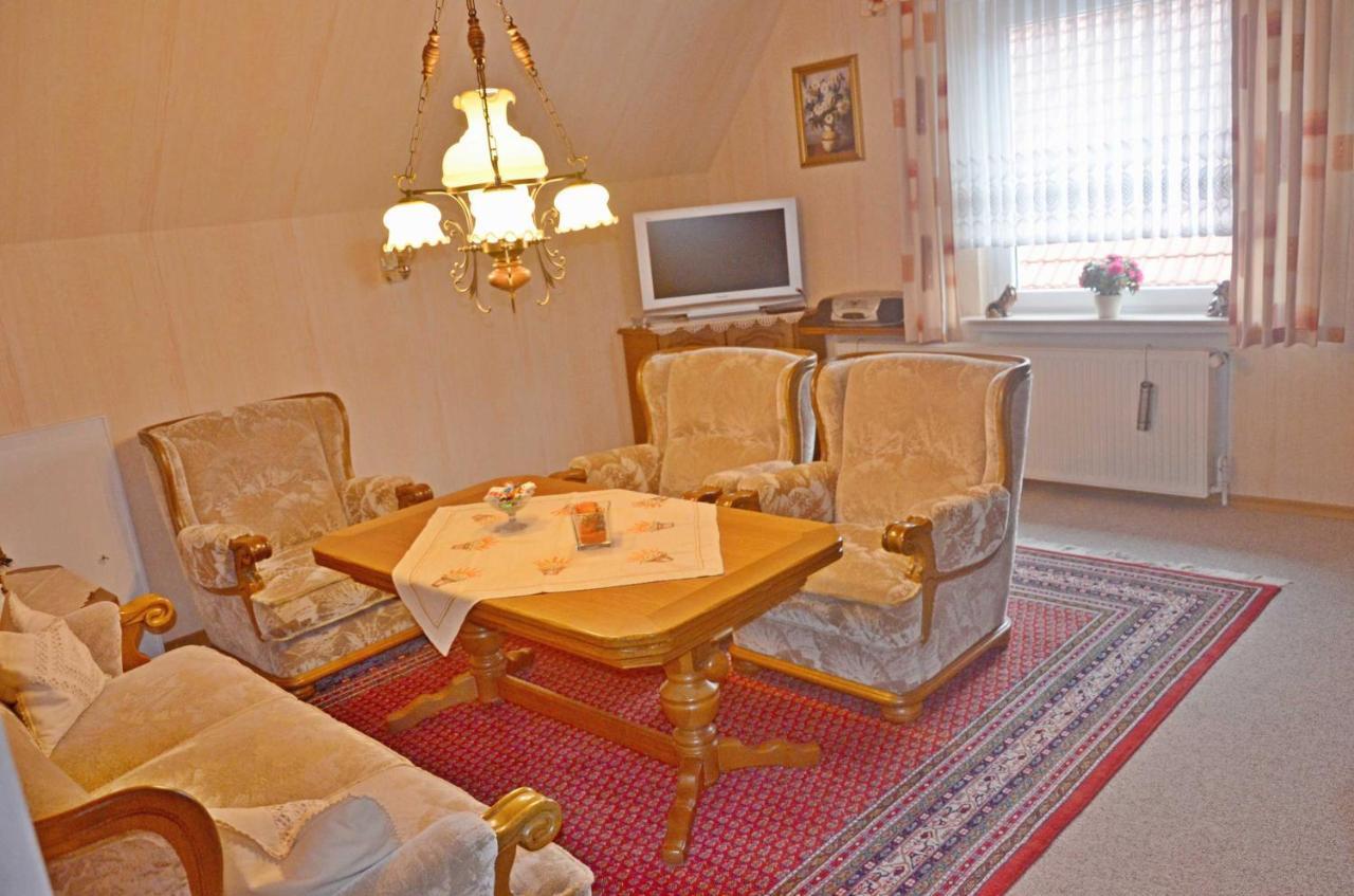 Ferienwohnung Kleinhaus, 95008 Rhauderfehn Екстер'єр фото